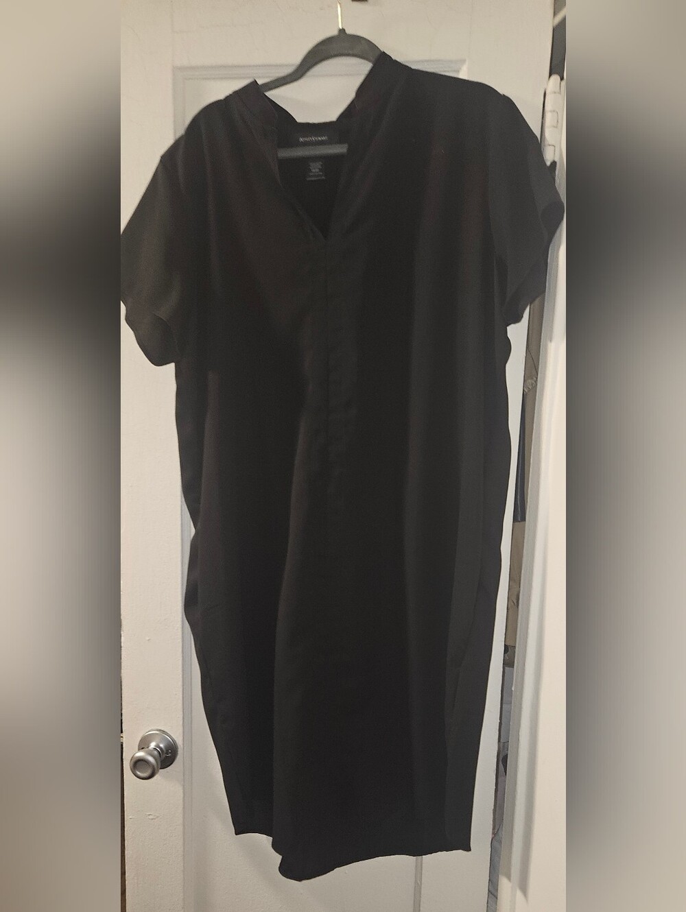Ashley Stewart  Black Short-Sleeve V-Neck Shirt Dress Size 18/20